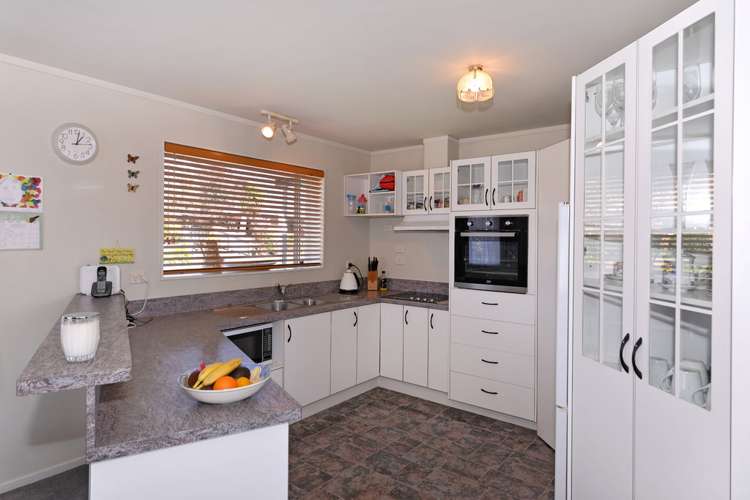 11 Maple Crescent Richmond_9