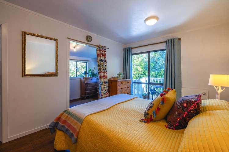 29 Beresford Avenue Surfdale_18