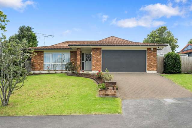 Sun-drenched, Single-level and Freehold!