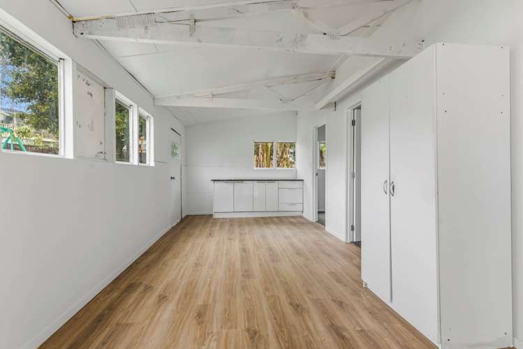 333 Roscommon Road Clendon Park_9