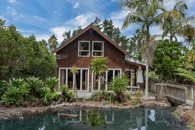 5,620m² Site, Modern Cottage & Massive Views