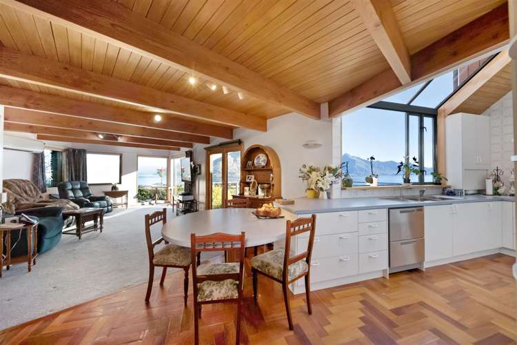 33 Edinburgh Drive Queenstown_13