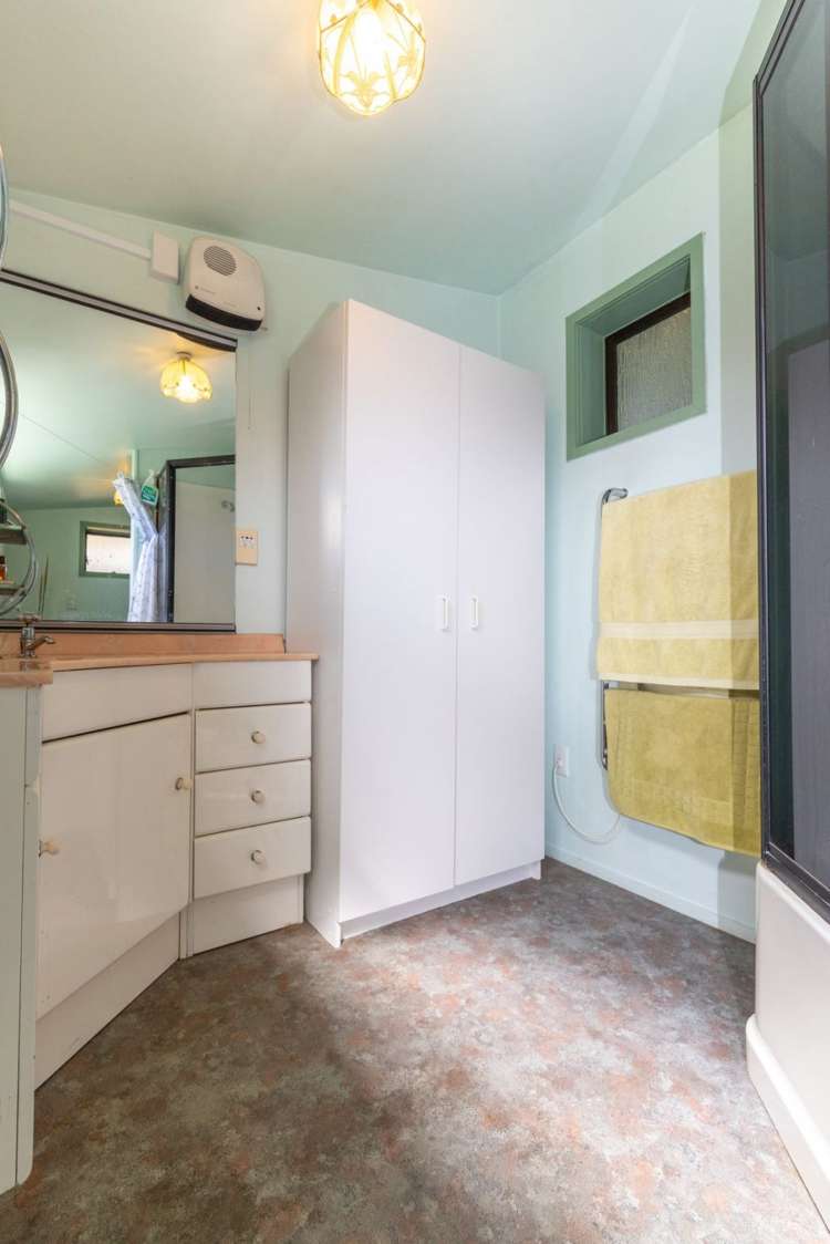 6 Catherine Street Caversham_19