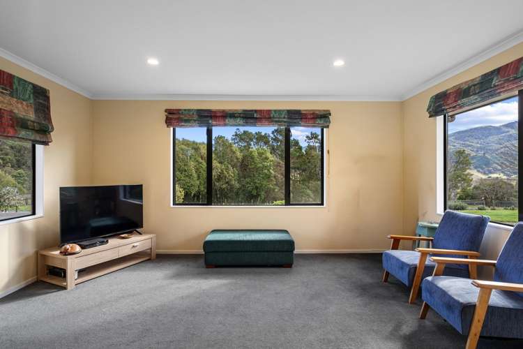 128 and 128a Ross Road Hira_12