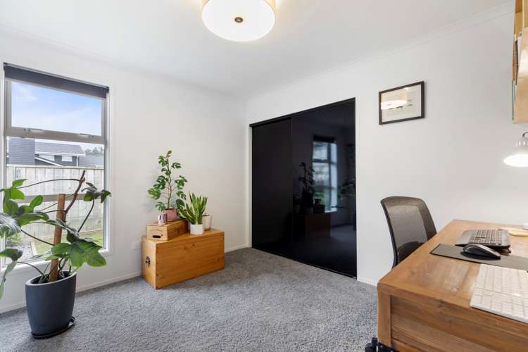 227 Lakes Boulevard Pyes Pa_21