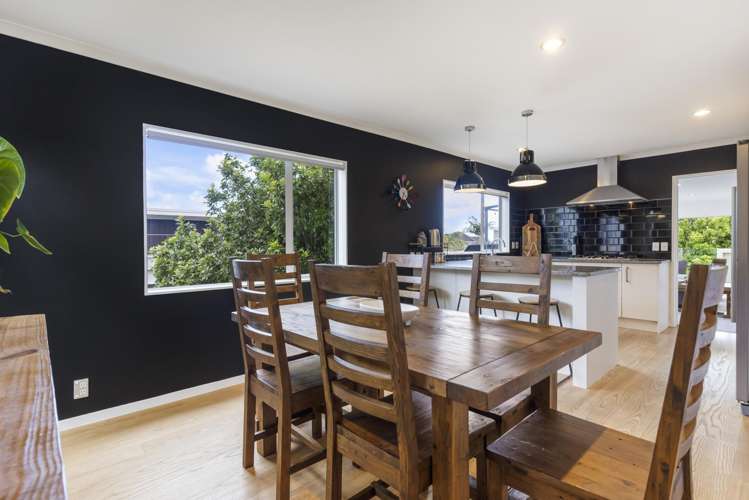 14 Gibbia Way Beachlands_11