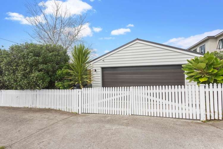 23 Archibald Road Kelston_22