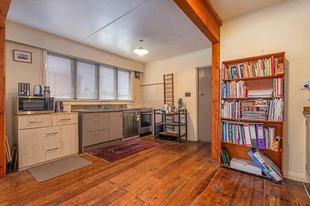 2 Broadway Mangaweka_3