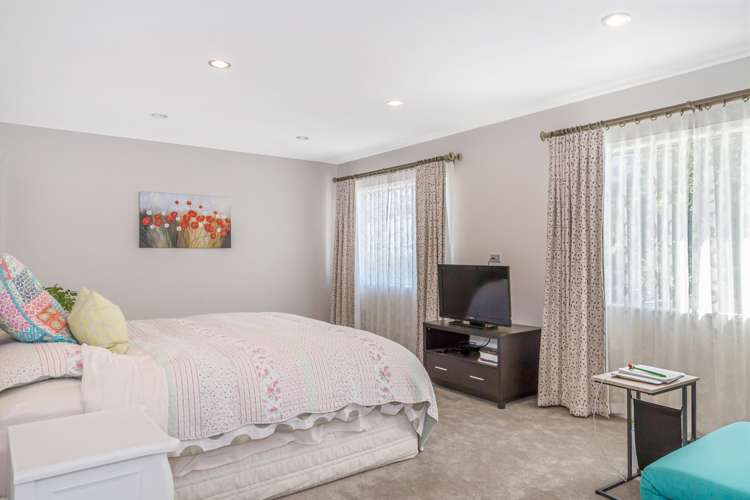 29a Woodcote Drive Glenfield_13