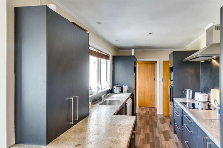 42 Harold Holt Avenue Onekawa_6