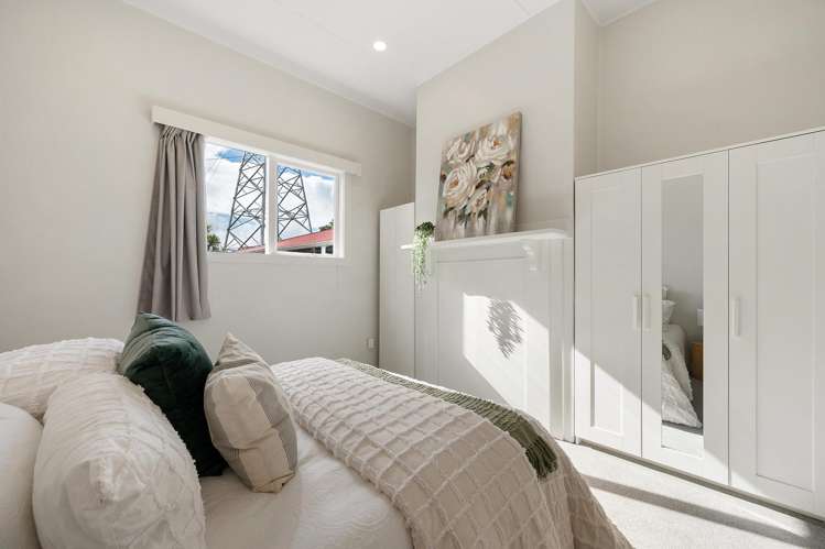 60 Mortimer Terrace Brooklyn_11