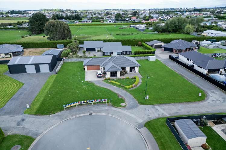 28 Majestic Chance Seaward Bush_34