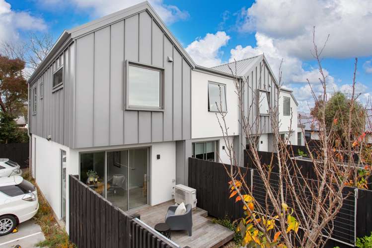 3/44 Shirley Road_0