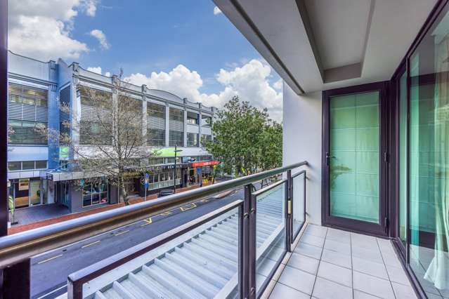 1R/99 Customs Street West Auckland Central_2