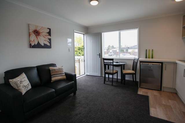 2/12 Crescent Court 1107_3