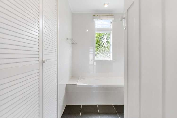 2/16 Wallace Road Mangere Bridge_10