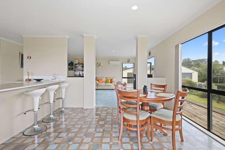 915 East Coast Road Kaiaua_5