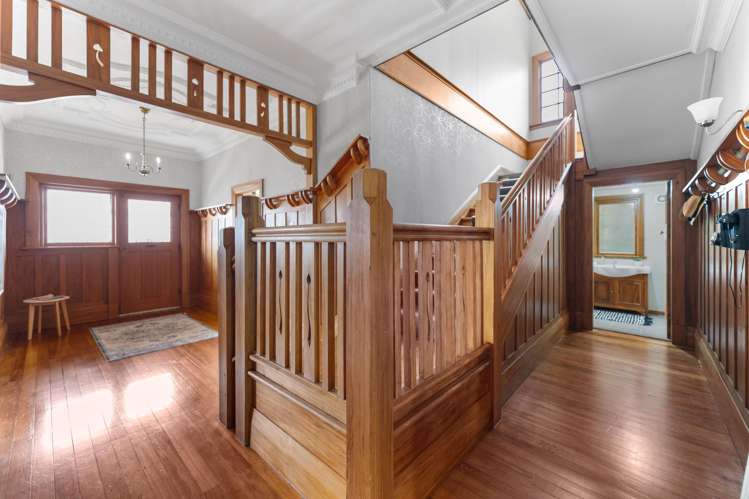 50 Easther Crescent Kew_15