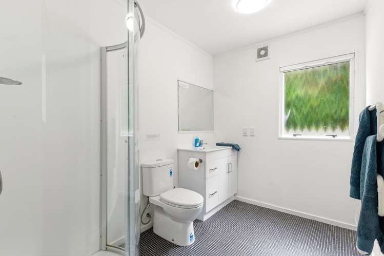 61A Woodhouse Avenue Karori_11