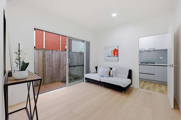 10 Hermes Road Flat Bush_32
