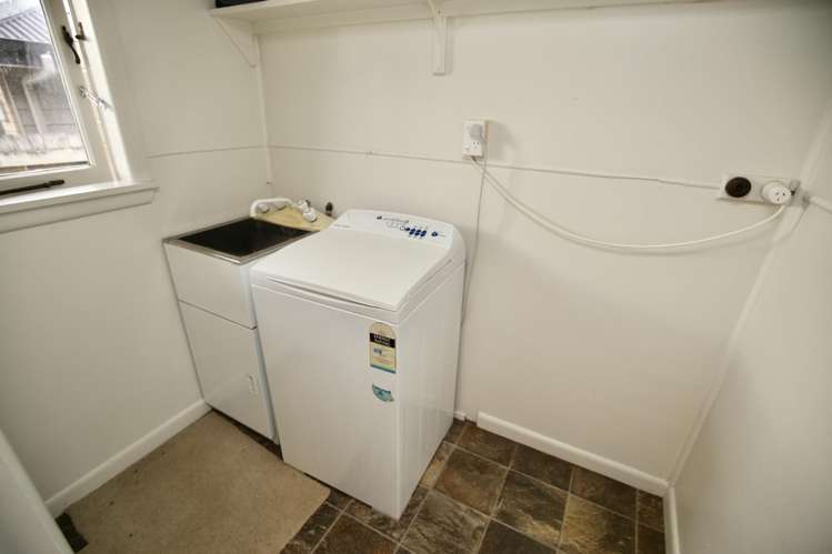 192 Fox Street Hamilton East_9