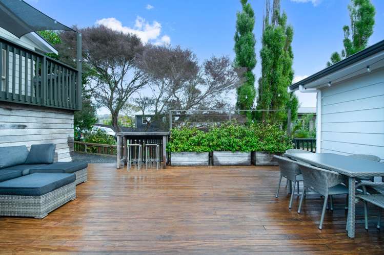 27 Bethells Road Waitakere_11