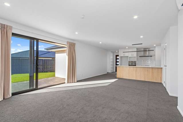 33 Hilton Drive Amberley_1