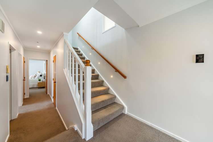 14 Cullen Place Tawa_21