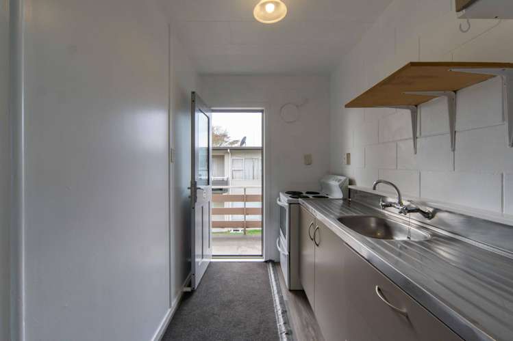 2/16 Thames Street Claudelands_2