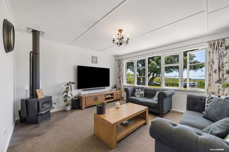 1423 Awhitu Road Pollok_4