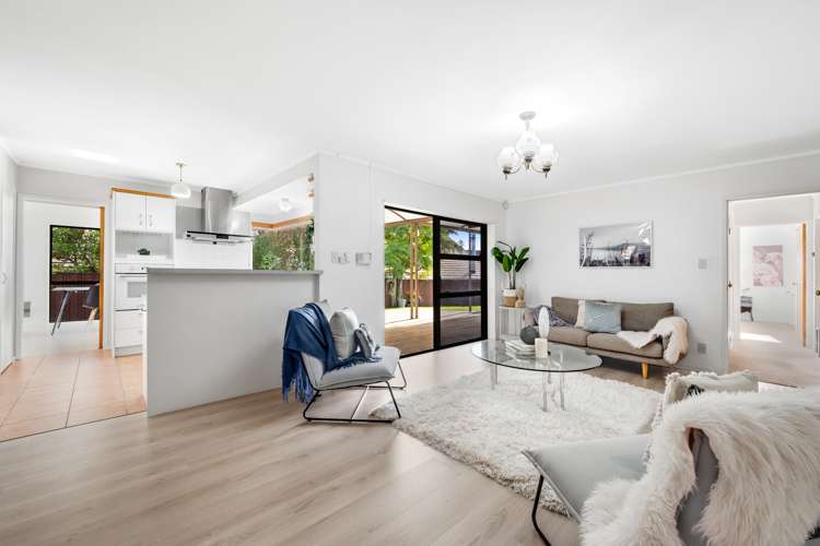 57 Dalwhinnie Parade Highland Park_10