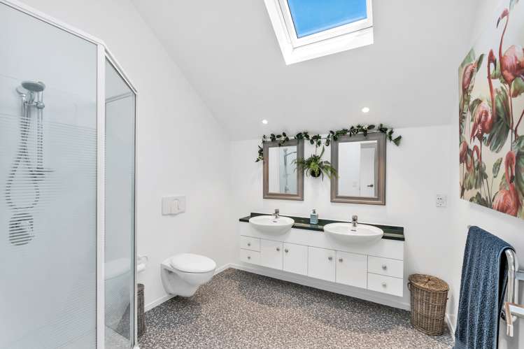 217 Point View Drive East Tamaki Heights_18