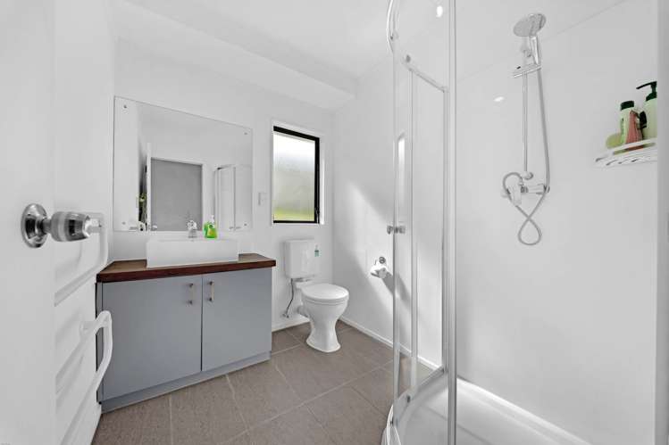 2 Skelton Avenue Manurewa_13