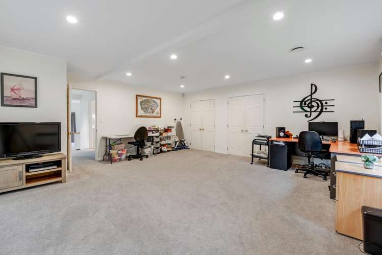 8 Unsworth Drive Unsworth Heights_12