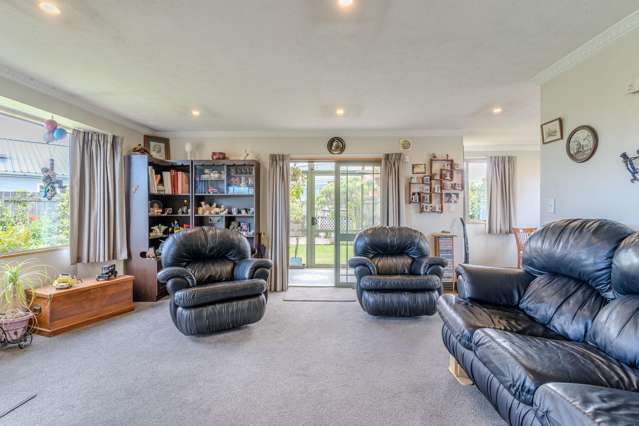 64 Perth Street Mosgiel_3