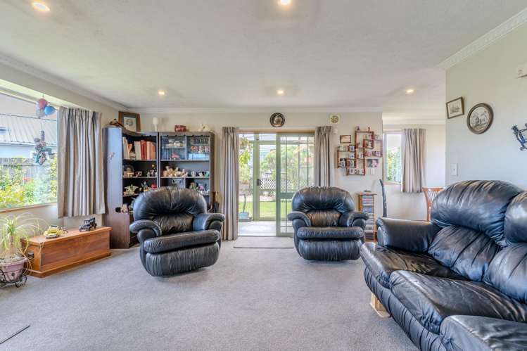 64 Perth Street Mosgiel_2
