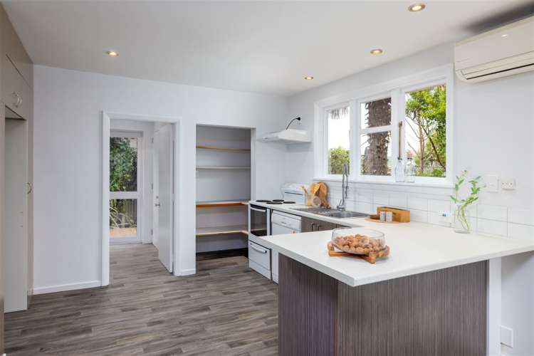 911 Ferry Road Woolston_6