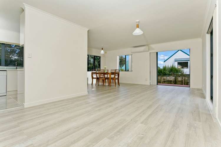 2/22 Cresta Avenue Beach Haven_5