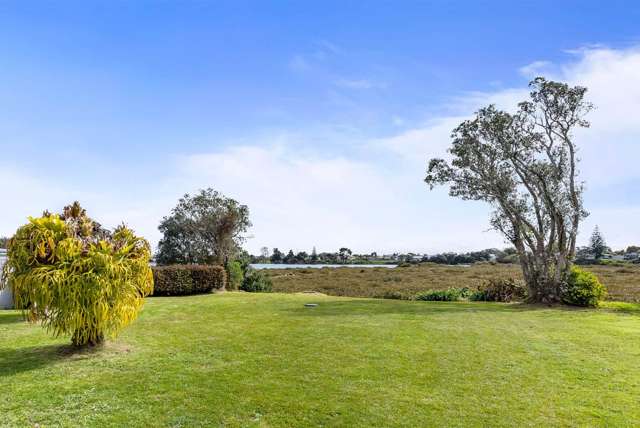 53 Edgewater Drive Pakuranga_1
