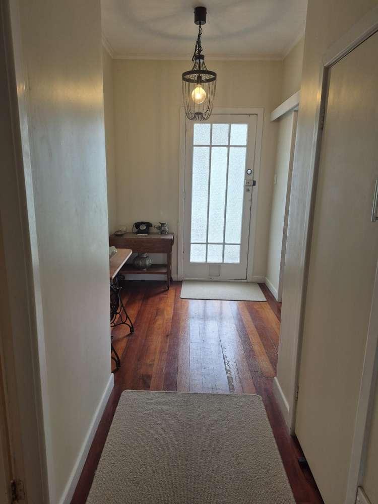 26 Puriri Glade Maungaturoto_18