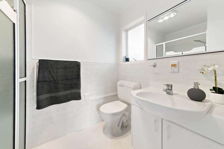 18/10 Gerard Way Saint Johns_15