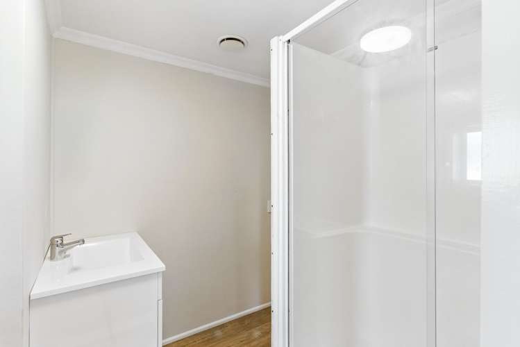 5 Karaka Street Otaki Beach_36