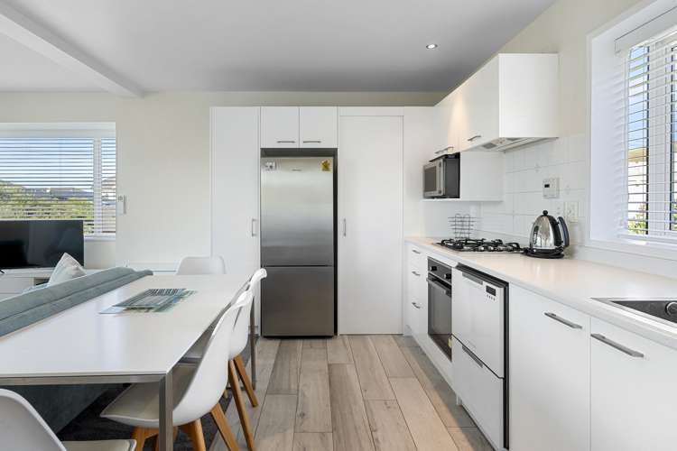 1/6 Burgess Street Sumner_8