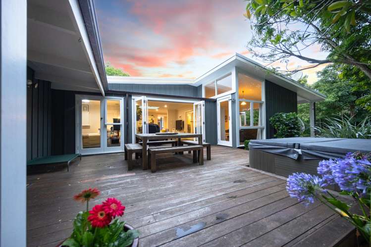 24 Moerangi Street West End_24