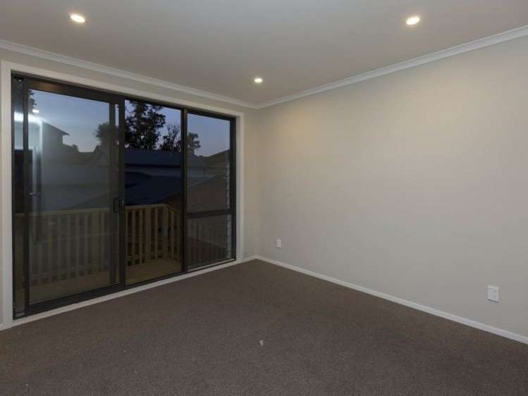 30 King Charles Drive Kingsley Heights_32