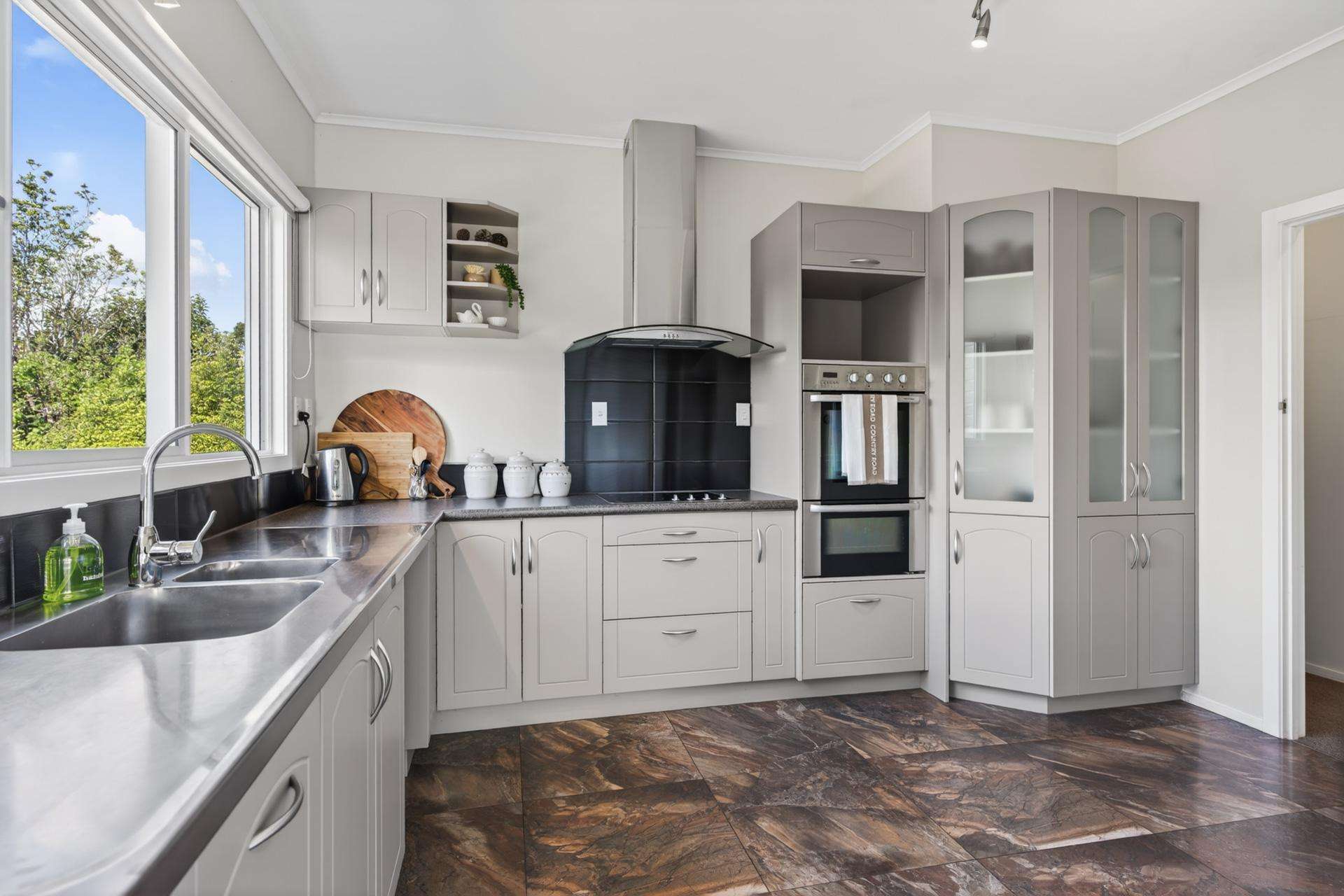 7 Doctors Hill Road Maungaturoto_0