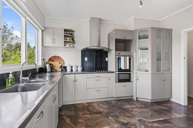 7 Doctors Hill Road Maungaturoto_4