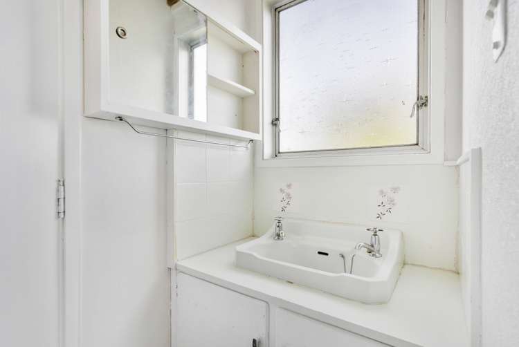 107 Third View Avenue Beachlands_19