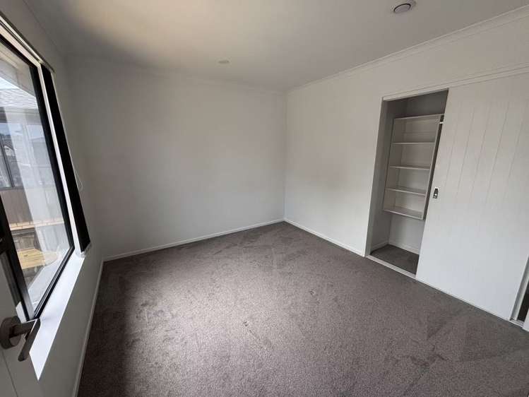 31A Helleur Road Massey_9