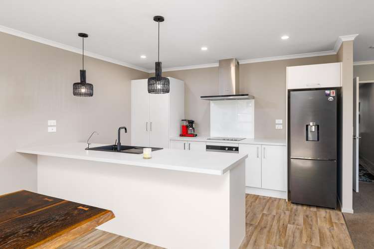 27 George West Square Wigram_1